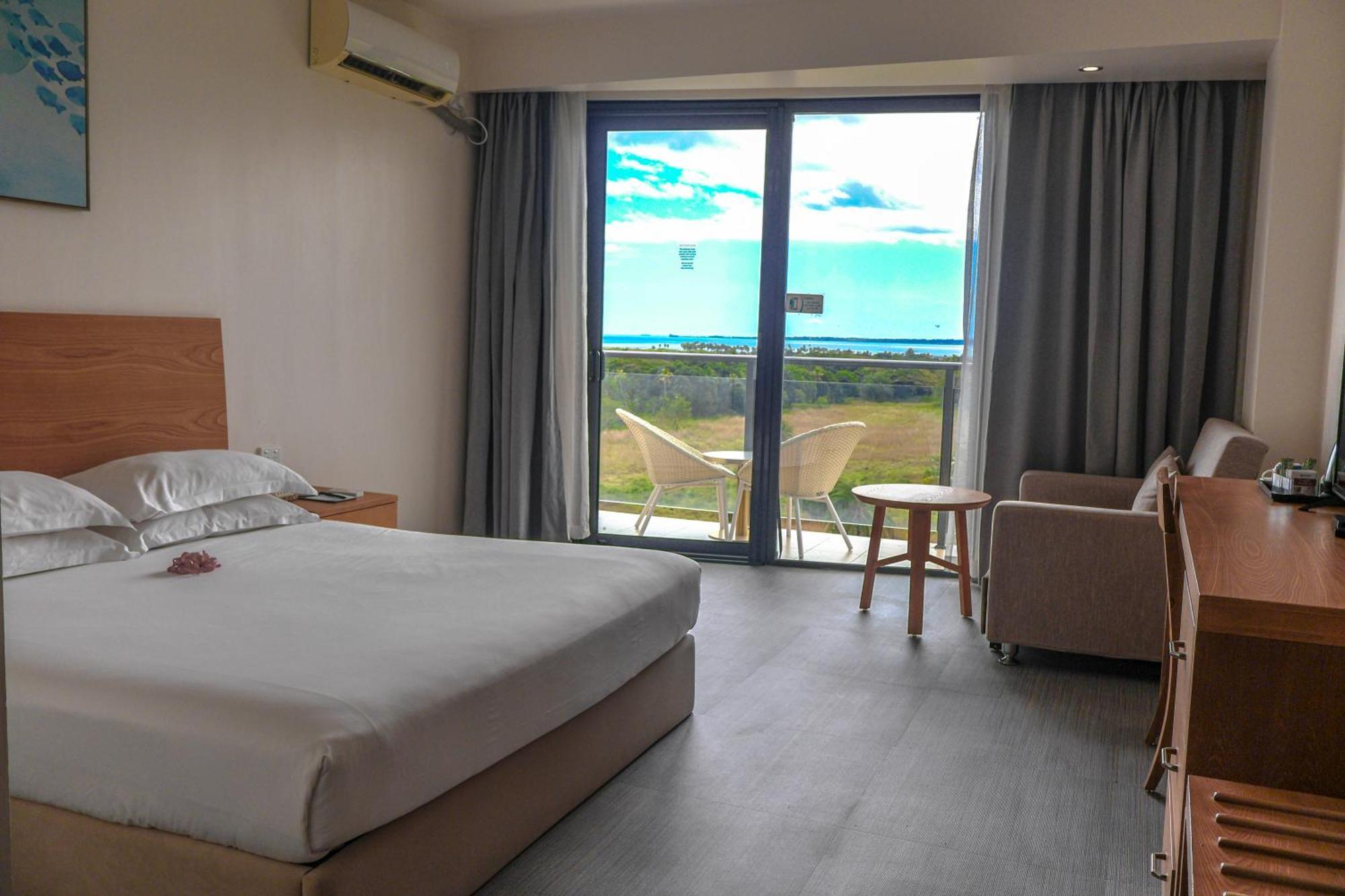 Nalagi Hotel Nadi Exteriör bild